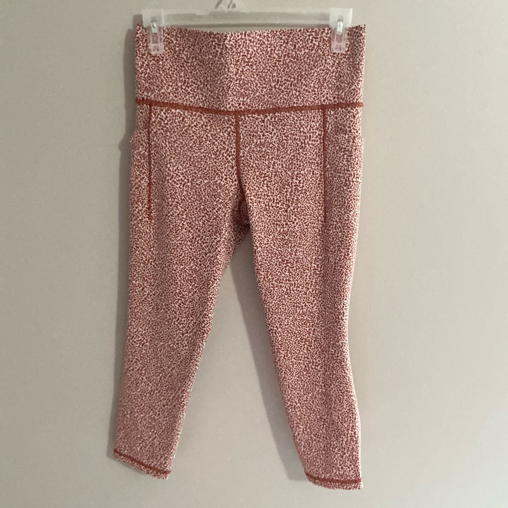 Athleta Salutation Stash II Textured Tight Leggings MP (Medium Petite) Red Yoga